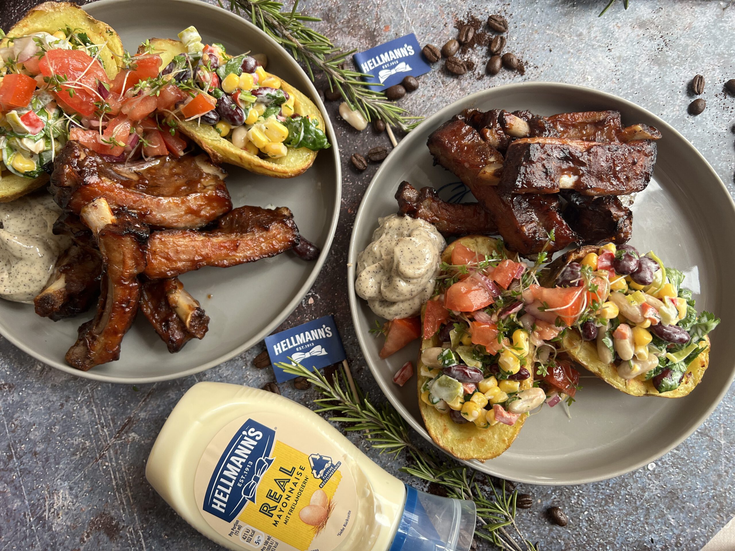 Spare ribs with potato skins and cowboy caviar — Footballerei