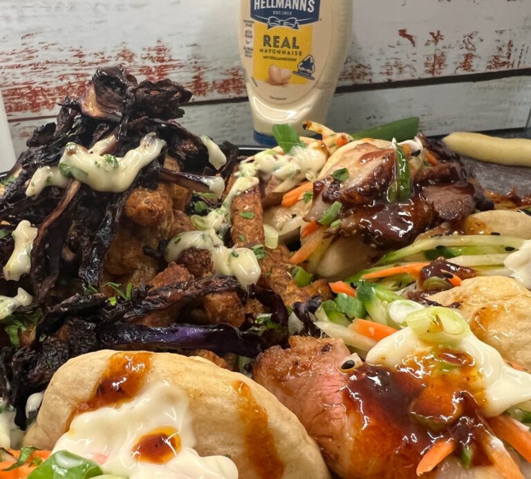 Pork Buns mit Süßkartoffel-Fritten