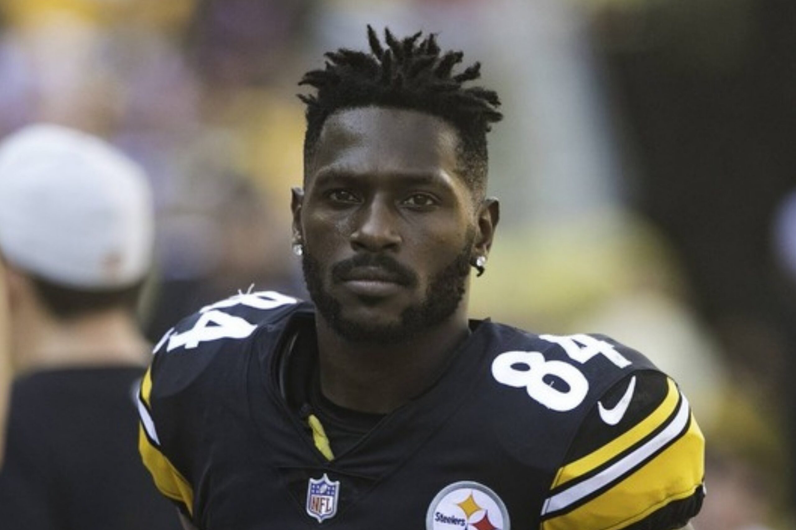 Antonio Brown im schwarz-gelben Trikot der Pittsburgh Steelers mit der Nummer 84